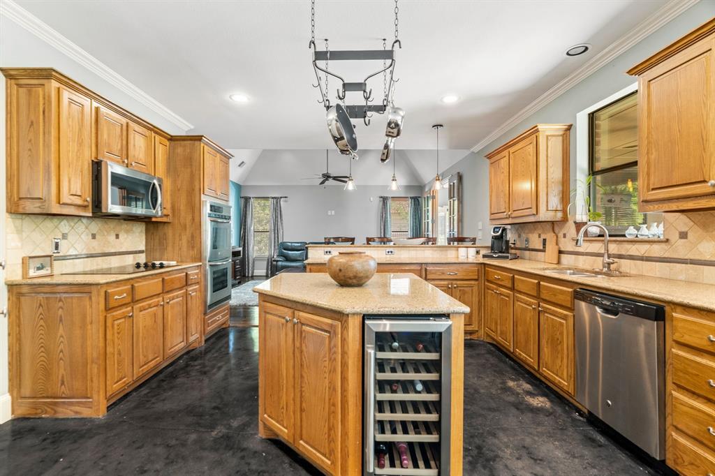 106 East Fork Road Sunnyvale, TX 75182 - Photo 7 of 36 Kitchen