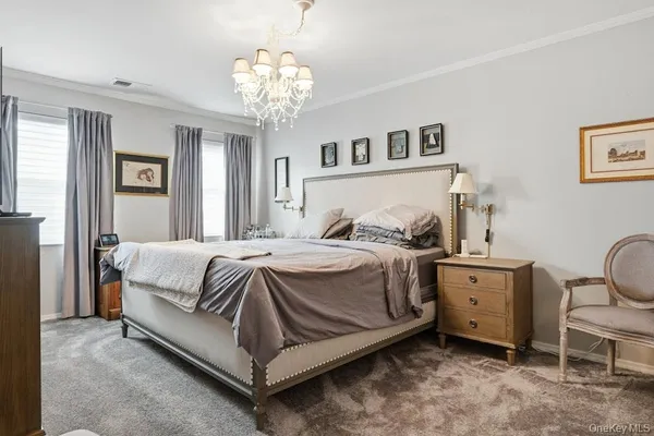 $869,000 | 20 Manors Drive, Jericho, NY 11753