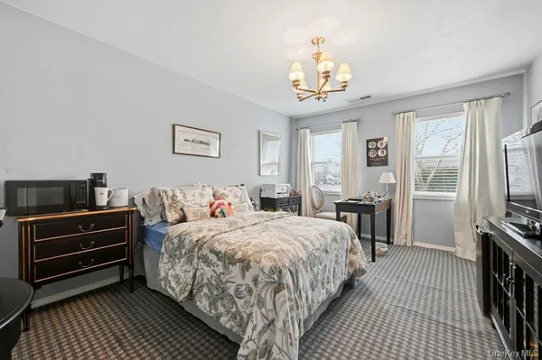 $869,000 | 20 Manors Drive, Jericho, NY 11753