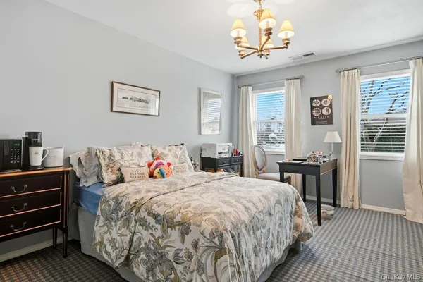 $869,000 | 20 Manors Drive, Jericho, NY 11753