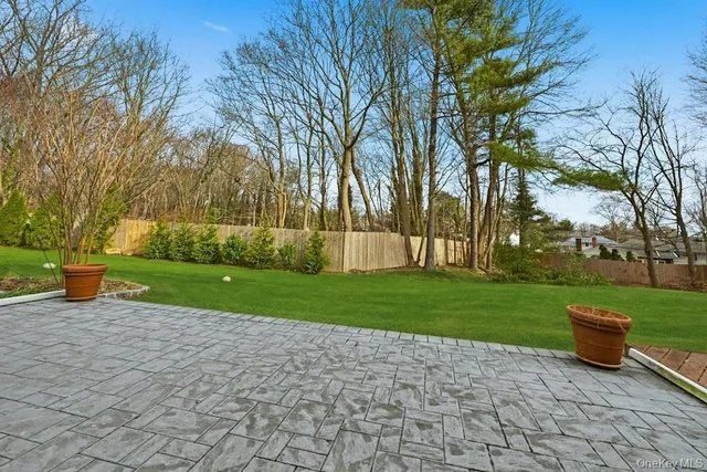 $889,000 | 20 Manors Drive, Jericho, NY 11753