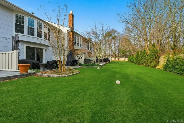 $889,000 | 20 Manors Drive, Jericho, NY 11753