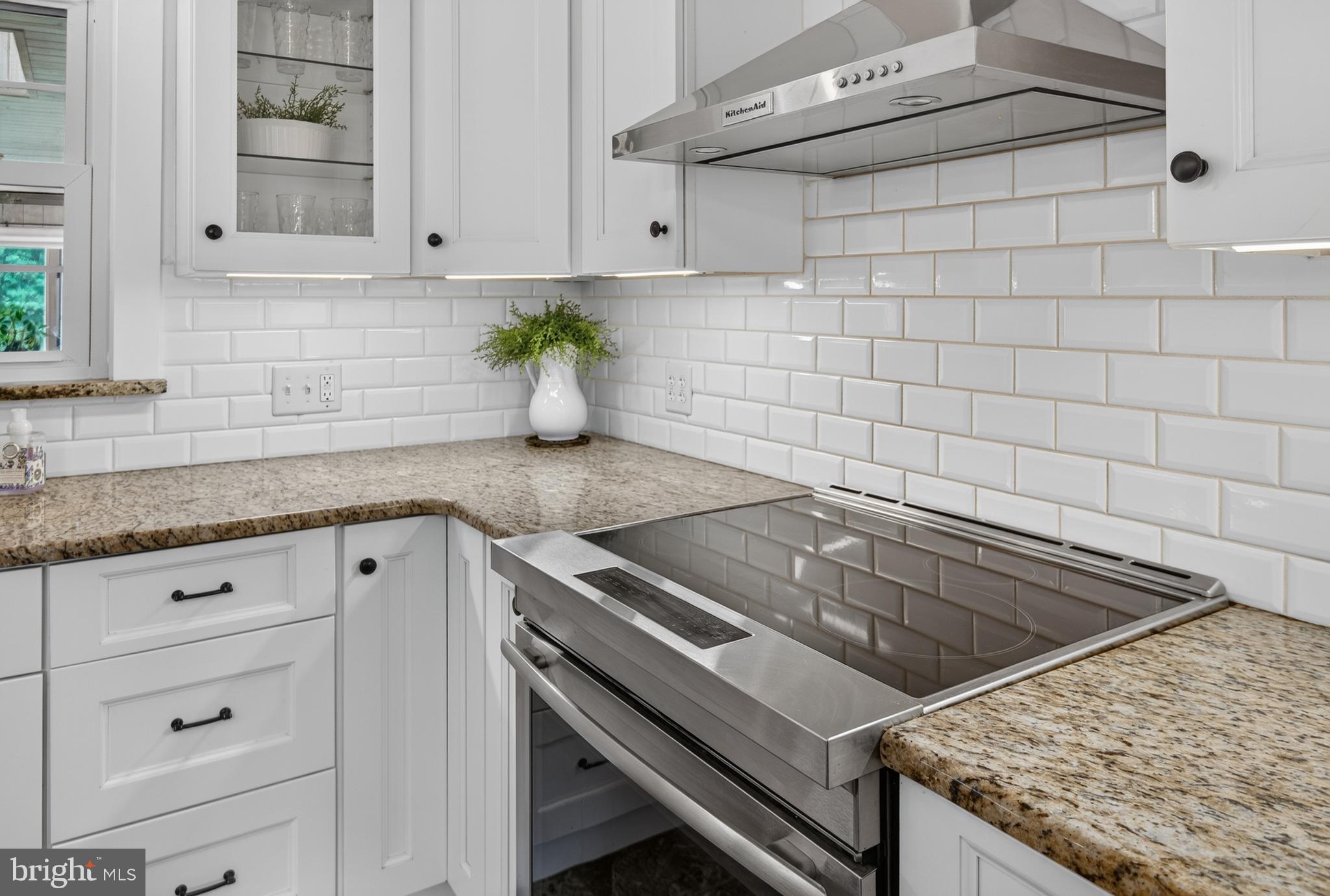 1982 Sterling Place Lancaster, PA 17601 - Photo 20 of 57 Kitchen