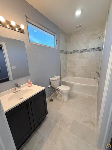 $175,000 | 403 Main Street, Gridley, KS 66852