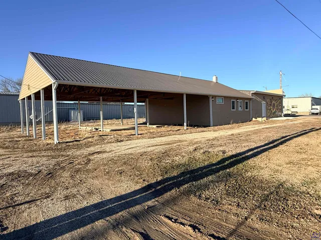 $175,000 | 403 Main Street, Gridley, KS 66852