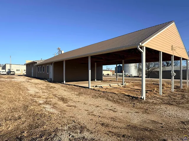 $175,000 | 403 Main Street, Gridley, KS 66852