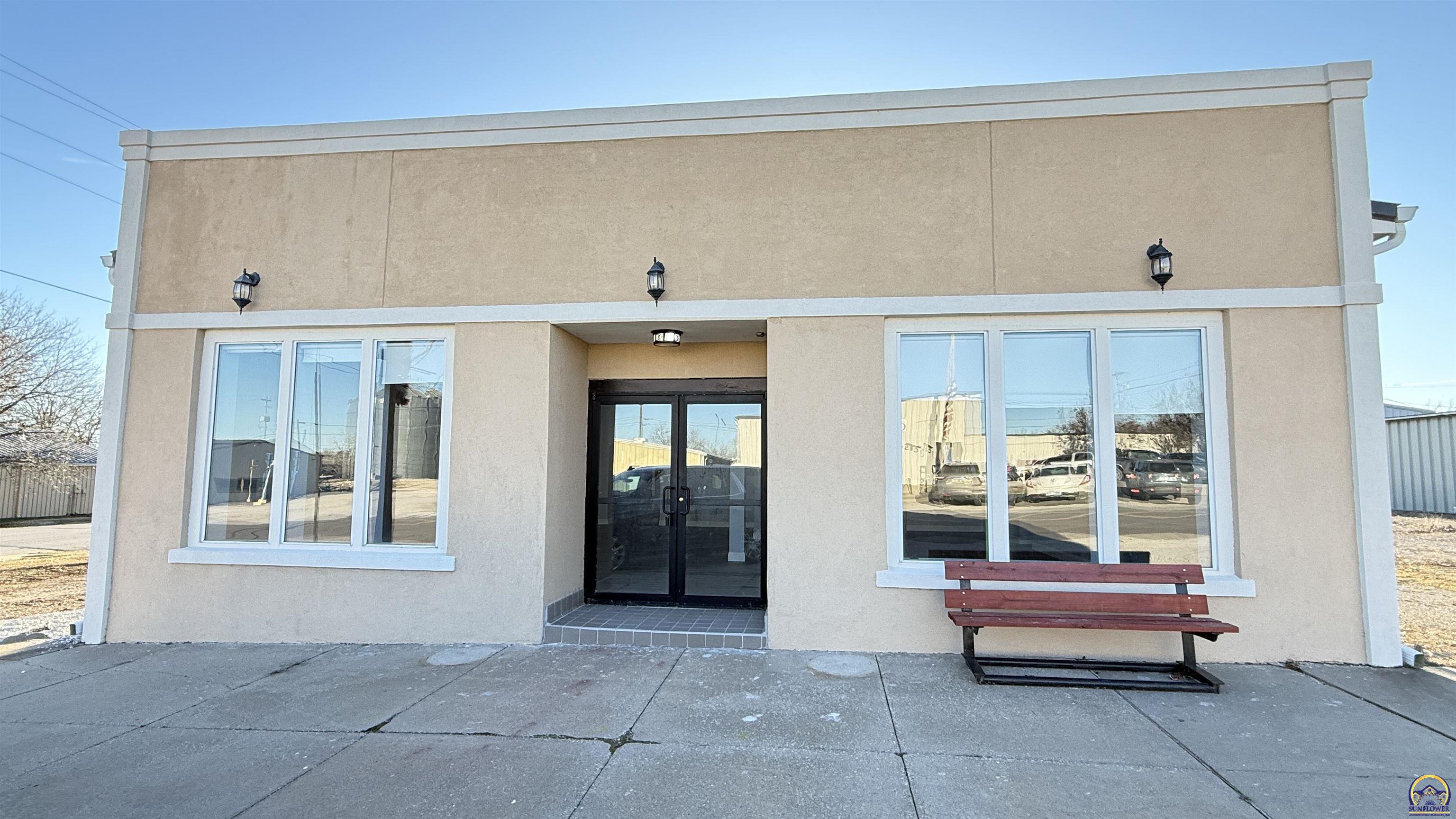 403 Main Street Gridley, KS 66852 - Photo 2 of 21