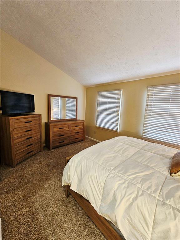 2307 Old Greentree Road Carnegie, PA 15106 - Photo 14 of 22