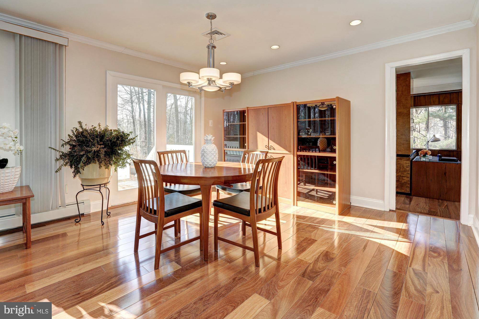 4308 Oaktree Road Rockville, MD 20853 - Photo 11 of 30 Dining Room