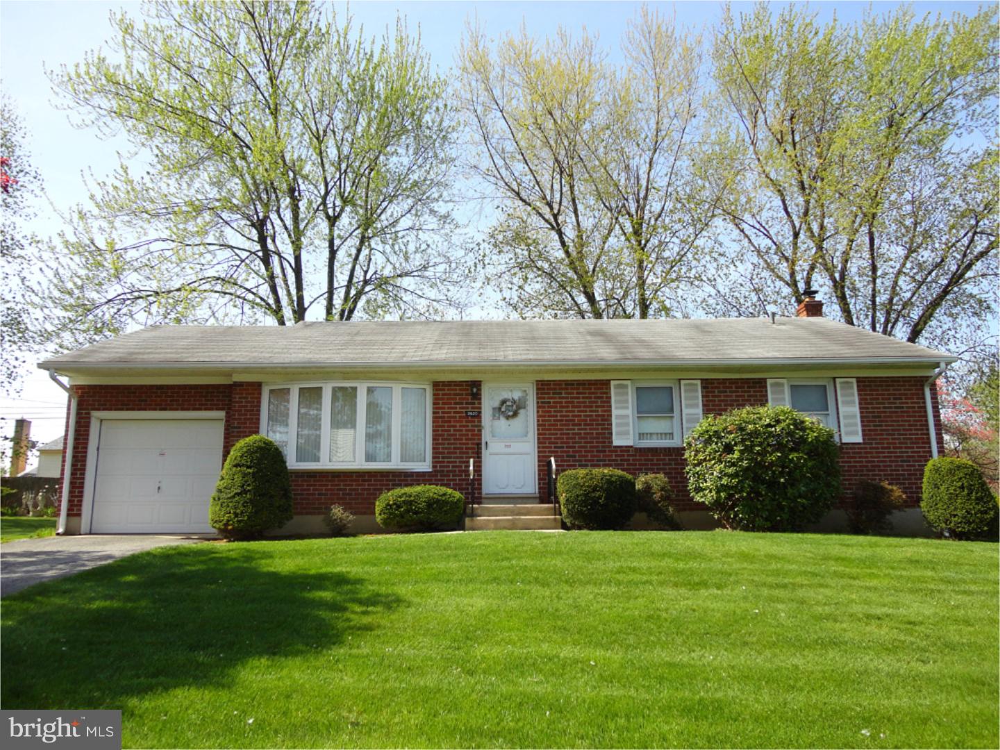 2620 Tennyson Avenue Sinking Spring, PA 19608 - Photo 2 of 19 Gallery Image 2
