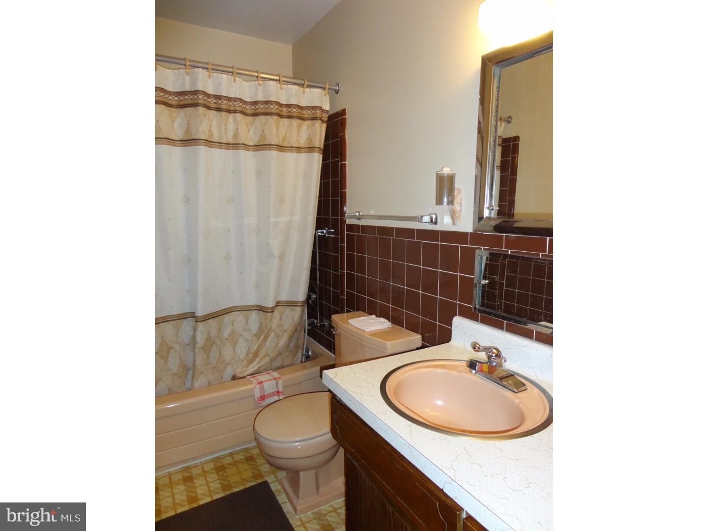 2620 Tennyson Avenue Sinking Spring, PA 19608 - Photo 11 of 19 Gallery Image 11