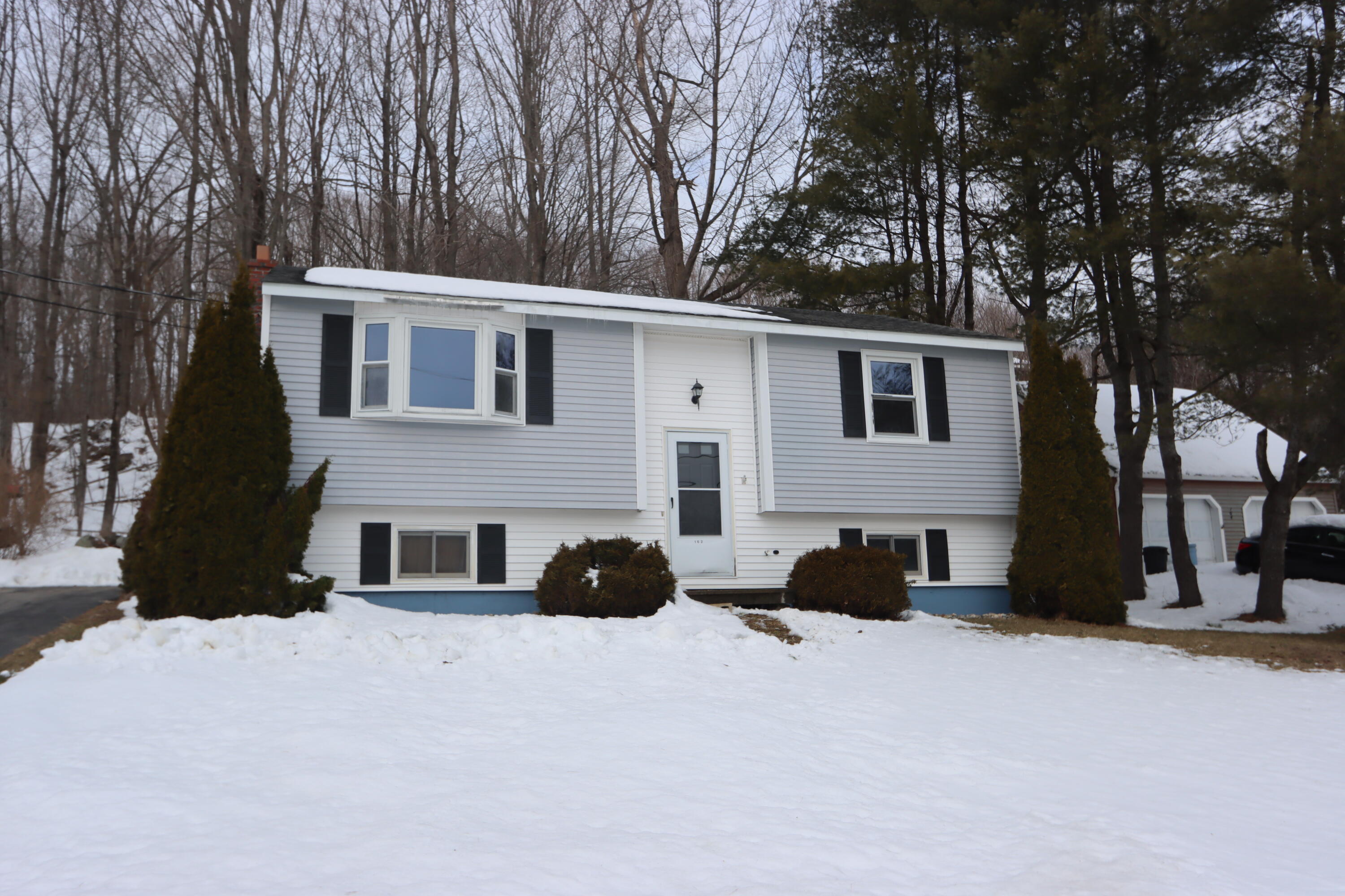 162 Rideout Avenue Lewiston, ME 04240 - Photo 25 of 37 IMG_6360