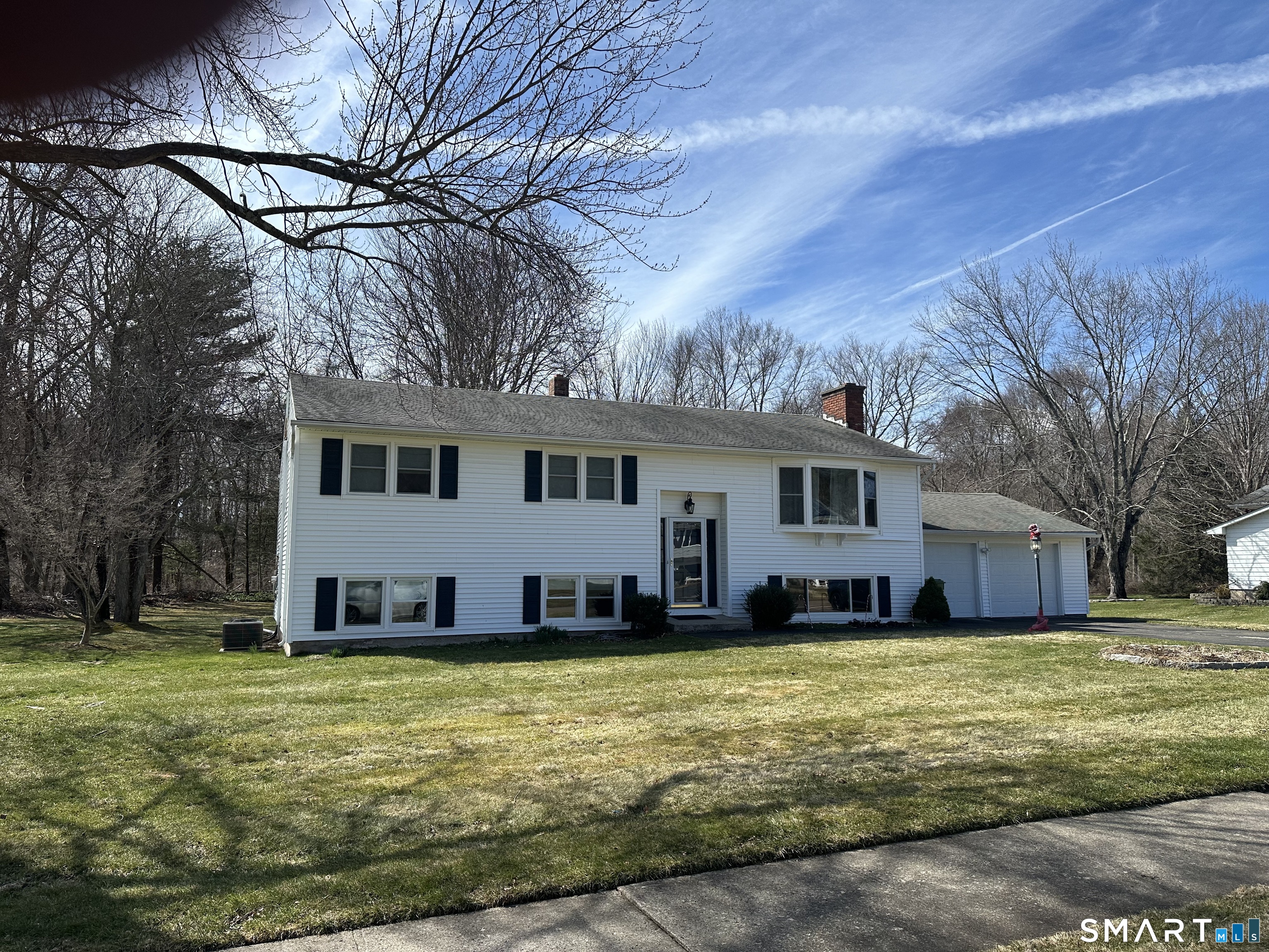 85 Rolling Ridge Road Hamden, CT 06518 - Photo 2 of 13