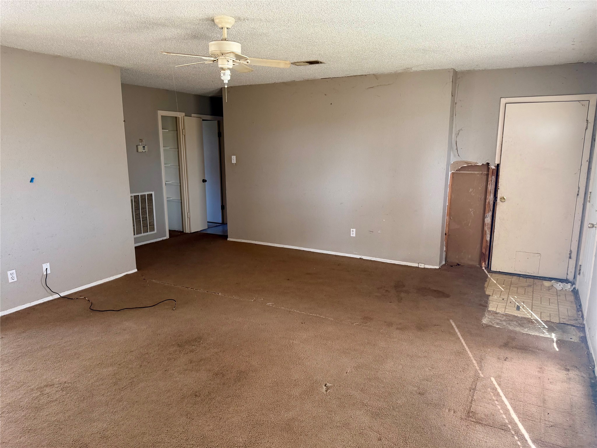 23815 Firegate Drive Spring, TX 77373 - Photo 9 of 21 a view of a livingroom with a ceiling fan
