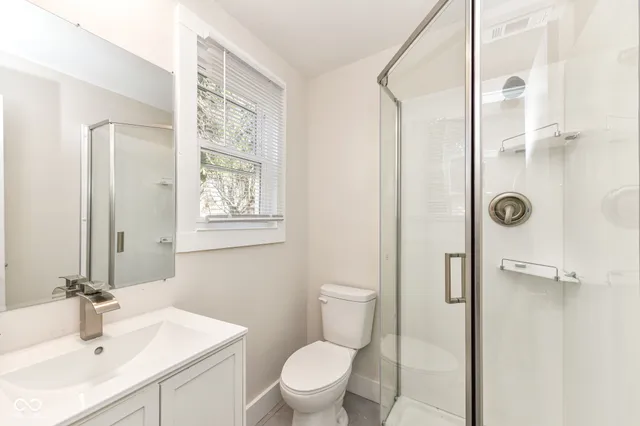 $324,999 | 210 East Buckeye Street, Cicero, IN 46034