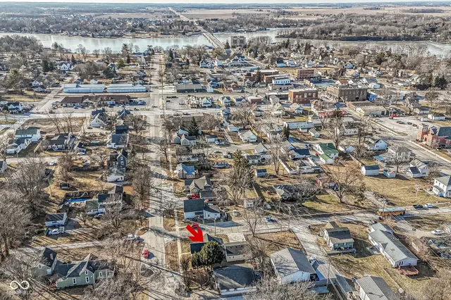 $324,999 | 210 East Buckeye Street, Cicero, IN 46034