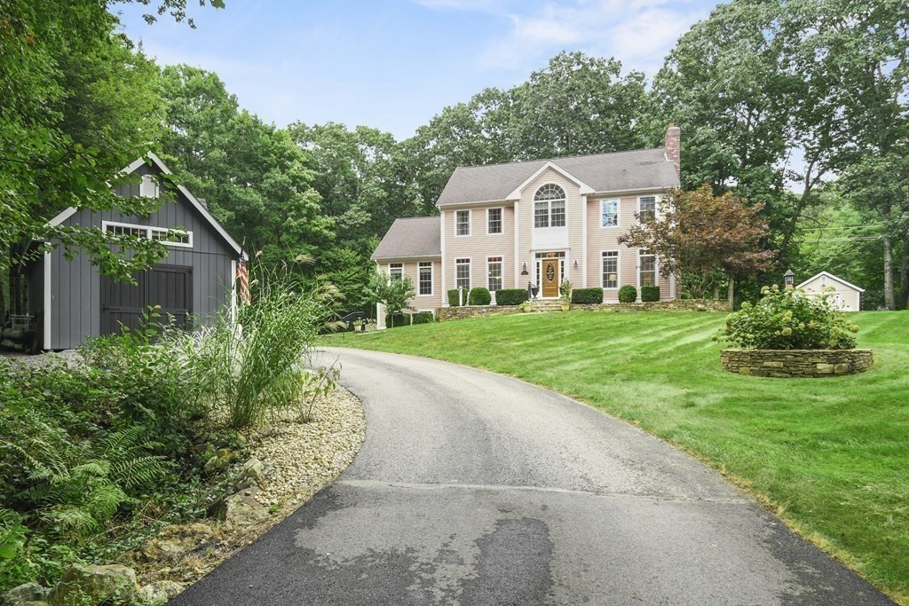315 West Sutton Road Sutton, MA 01590 - Photo 1 of 41