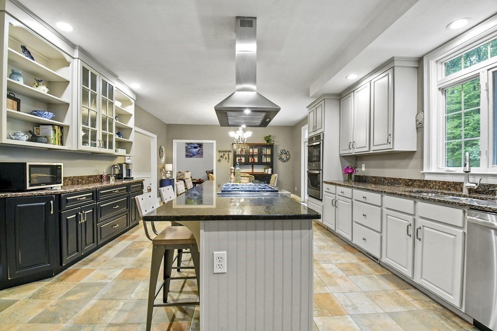 315 West Sutton Road Sutton, MA 01590 - Photo 12 of 41
