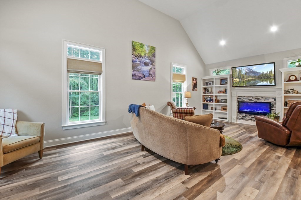 315 West Sutton Road Sutton, MA 01590 - Photo 19 of 41
