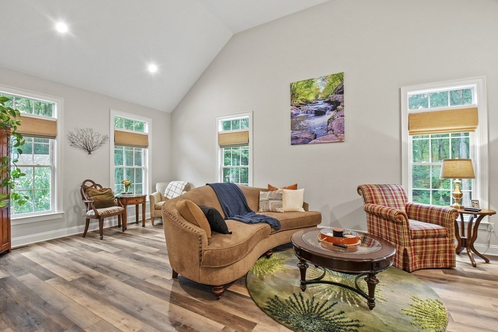 315 West Sutton Road Sutton, MA 01590 - Photo 20 of 41