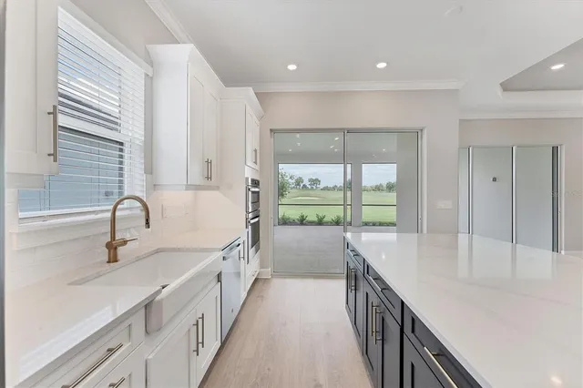 $1,095,000 | 15813 San Lazzaro Avenue, Bradenton, FL 34211