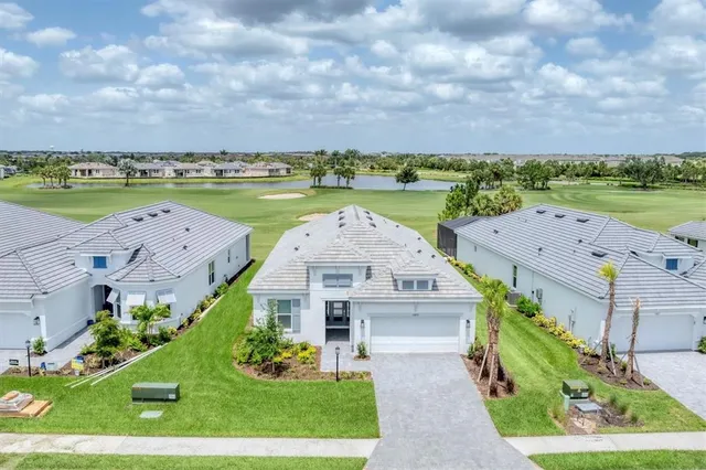 $1,095,000 | 15813 San Lazzaro Avenue, Bradenton, FL 34211