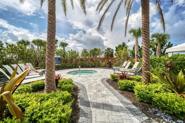 $1,095,000 | 15813 San Lazzaro Avenue, Bradenton, FL 34211