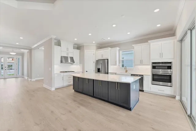 $1,095,000 | 15813 San Lazzaro Avenue, Bradenton, FL 34211