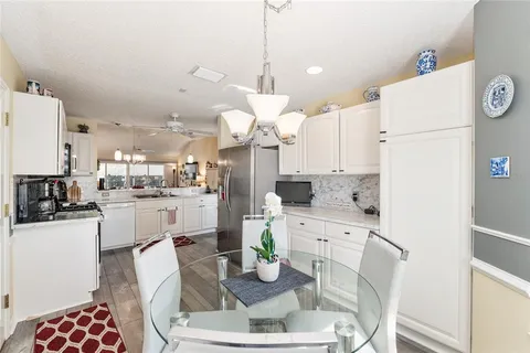 $325,000 | 1270 Northbrook Place, The Villages, FL 32162