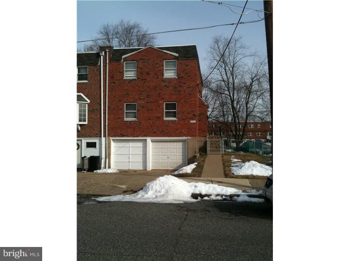 12433 Barbary Road Philadelphia, PA 19154 - Photo 2 of 12 Exterior Front