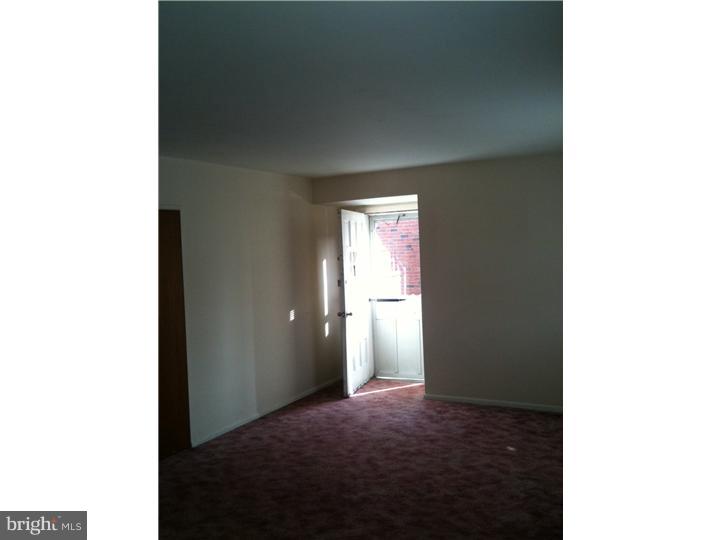 12433 Barbary Road Philadelphia, PA 19154 - Photo 7 of 12 Unit #1