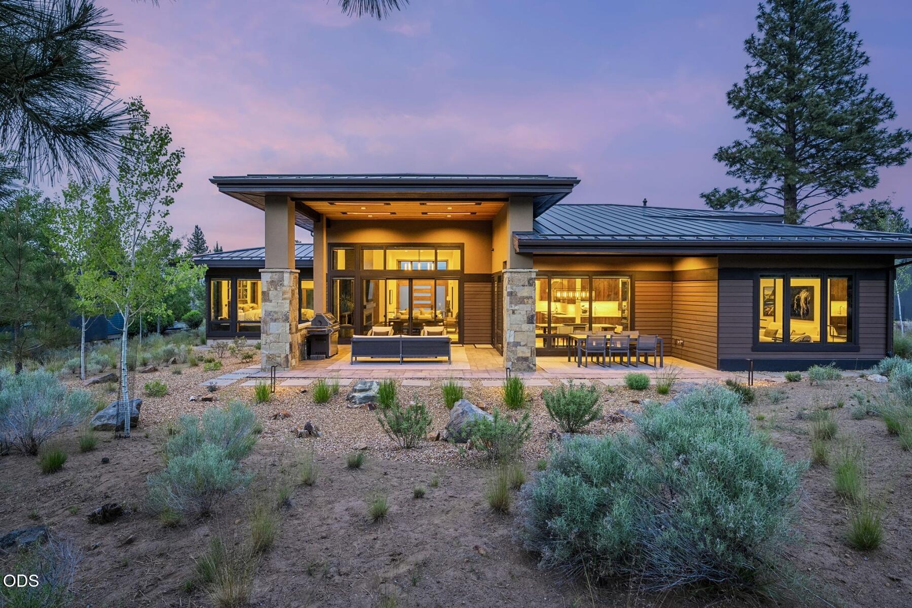 61317 Southwest Bonneville Loop Bend, OR 97702 - Photo 6 of 59