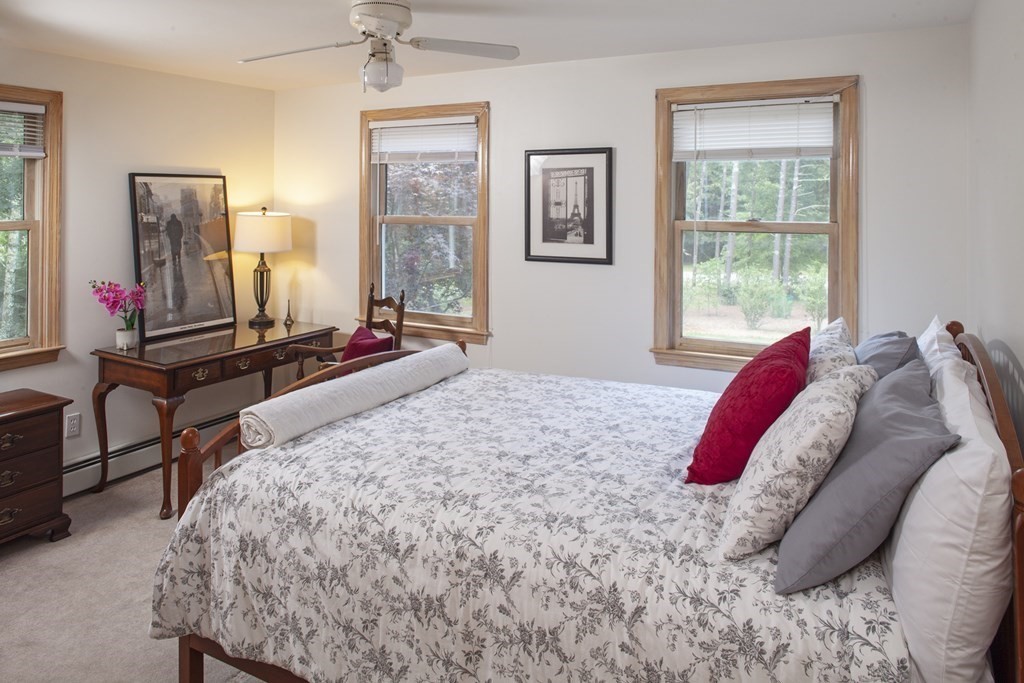 33 Williams Way Rochester, MA 02770 - Photo 13 of 23