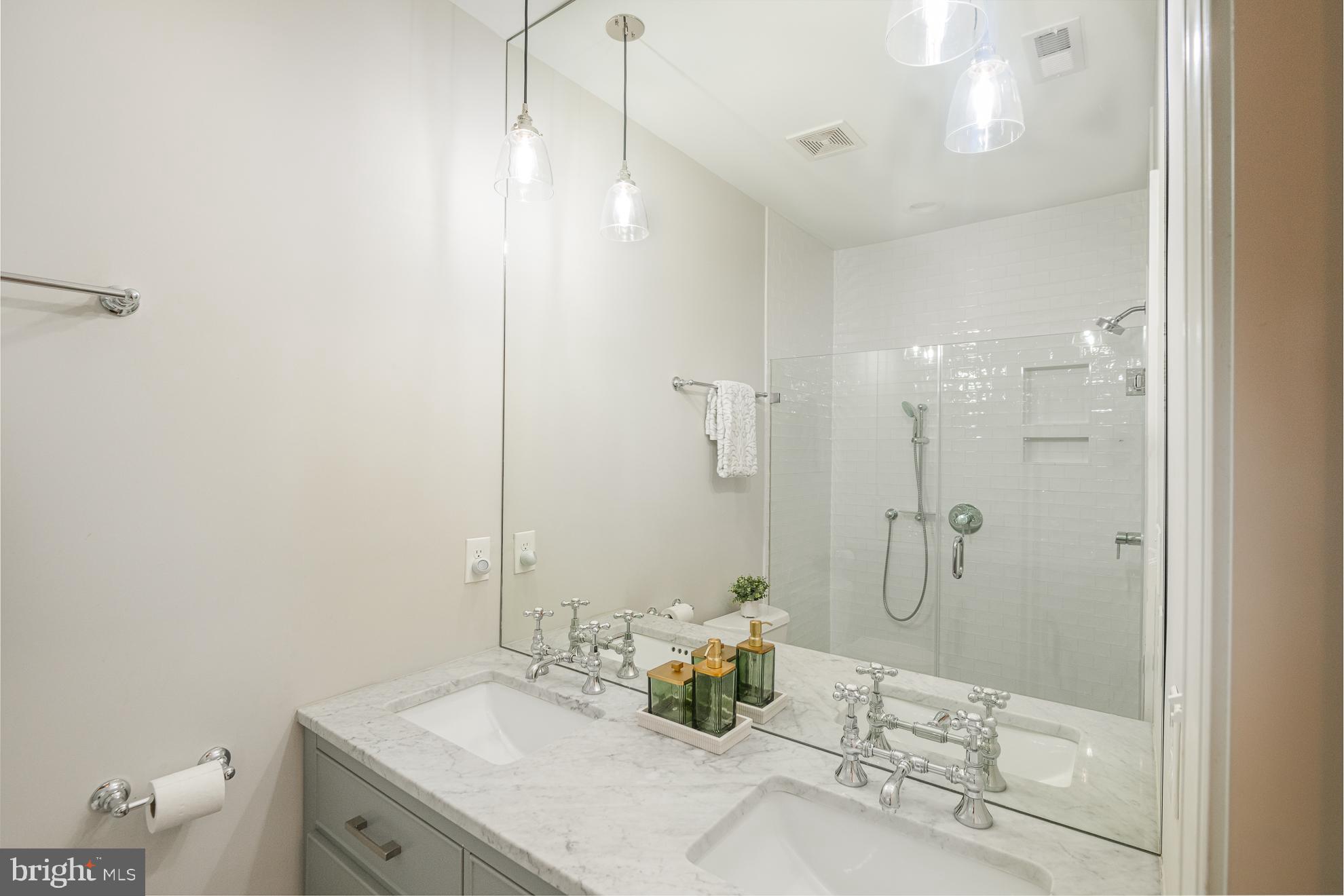 1203 Linden Place Northeast Washington, DC 20002 - Photo 16 of 30