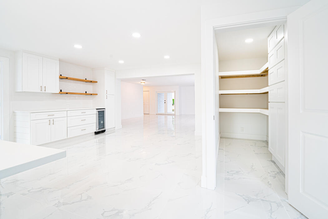 5691 Southeast Hull Street Stuart, FL 34997 - Photo 8 of 41 _MWA7461-Edit