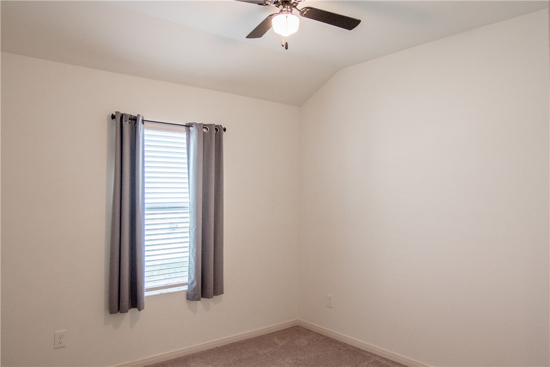 6021 Toby Bend Bryan, TX 77807 - Photo 10 of 20
