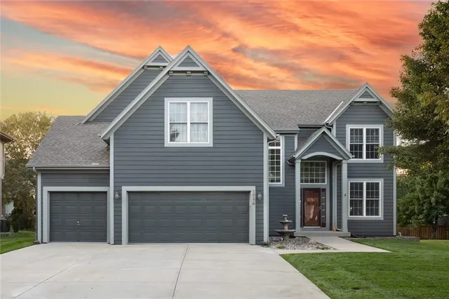 $479,999 | 16170 South Laurelwood Street, Olathe, KS 66062