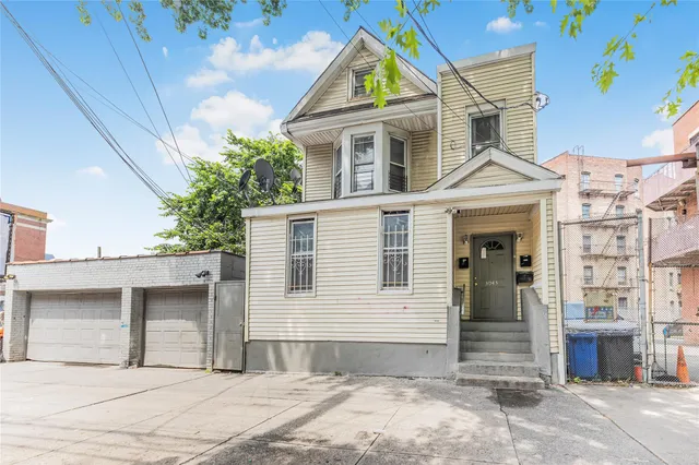 $1,100,000 | 3043 Bailey Avenue | Kingsbridge Heights