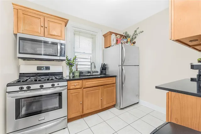 $1,100,000 | 3043 Bailey Avenue | Kingsbridge Heights