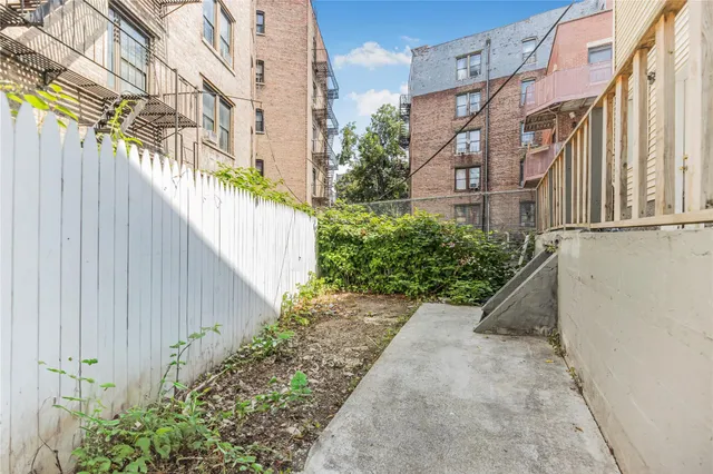 $1,100,000 | 3043 Bailey Avenue | Kingsbridge Heights