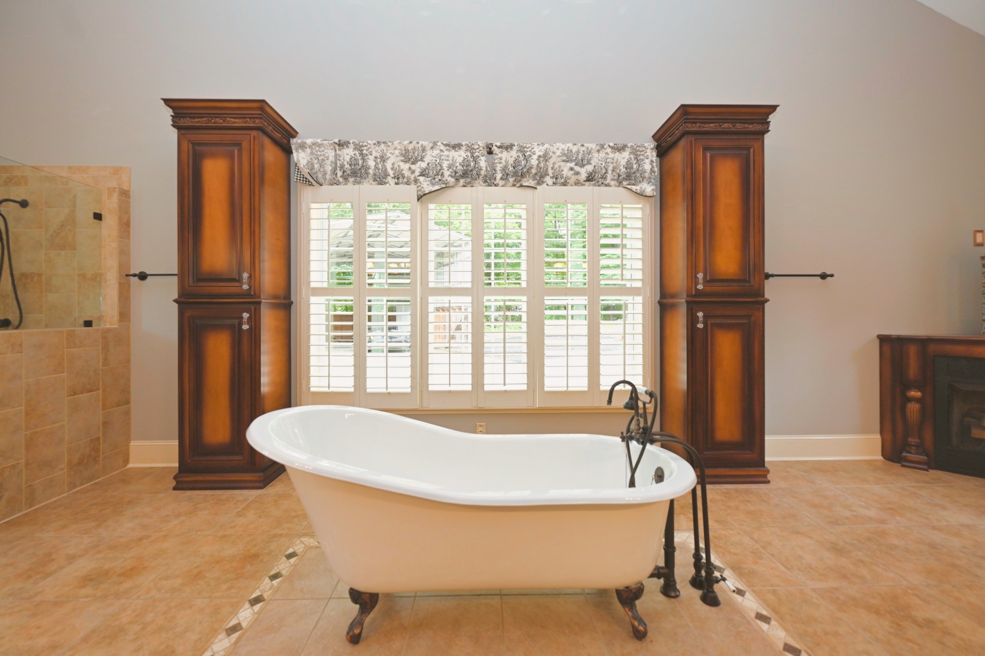 125 Happy Hollow Road Goodlettsville, TN 37072 - Photo 37 of 92 a spacious bathroom with a tub and a shower
