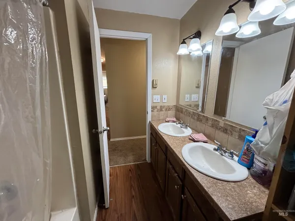 $260,000 | 214 West 8th Avenue, Jerome, ID 83338