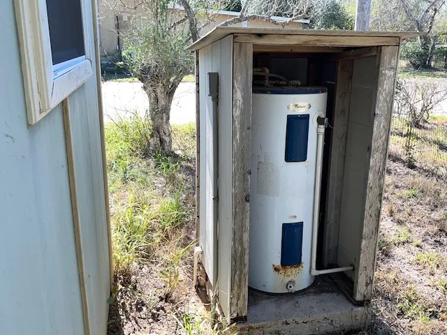 $49,500 | 1001 North Elm Avenue, Hebbronville, TX 78361