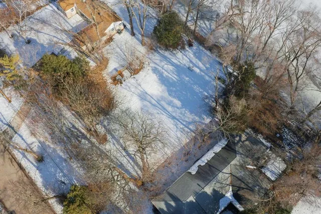 $210,000 | 5684 North River Forest Drive, Glendale, WI 53209