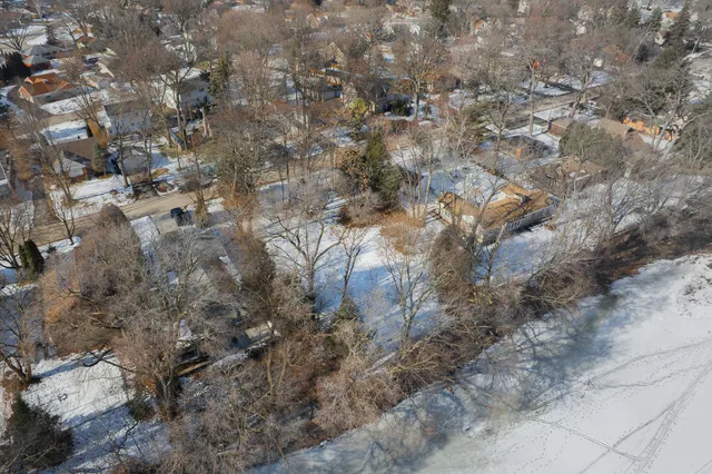 $210,000 | 5684 North River Forest Drive, Glendale, WI 53209