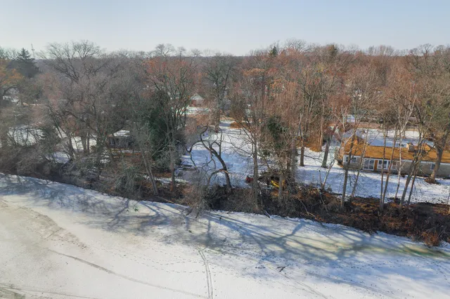 $210,000 | 5684 North River Forest Drive, Glendale, WI 53209