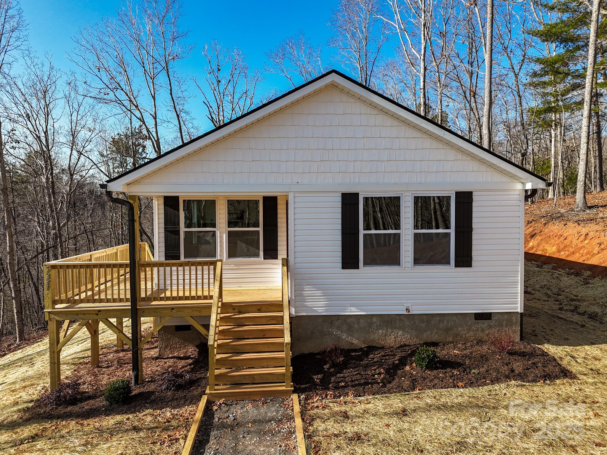 5227 Howard Gap Road Saluda, NC 28773 - Photo 2 of 41 Gallery Image 2