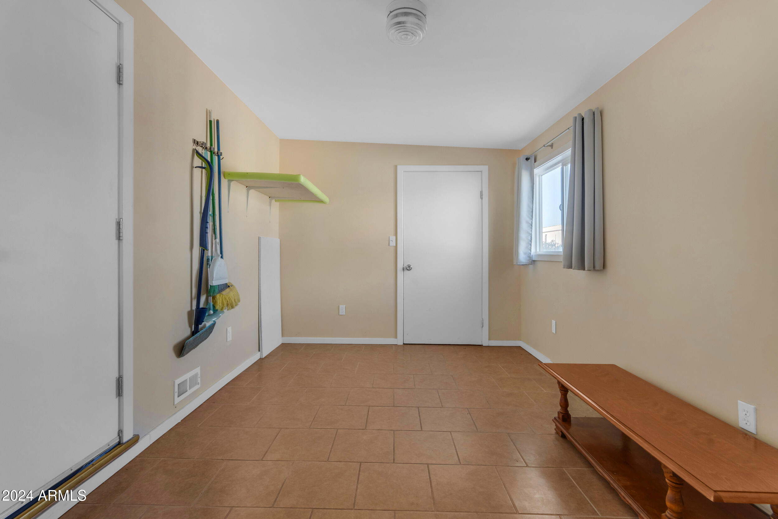 3500 South Tomahawk Road, Unit 179 Apache Junction, AZ 85119 - Photo 19 of 37 Bonus Room