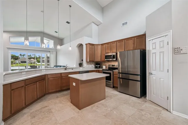 $3,200 | 16106 Rambling Road, Odessa, FL 33556