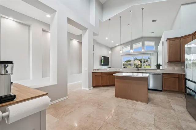 $3,200 | 16106 Rambling Road, Odessa, FL 33556